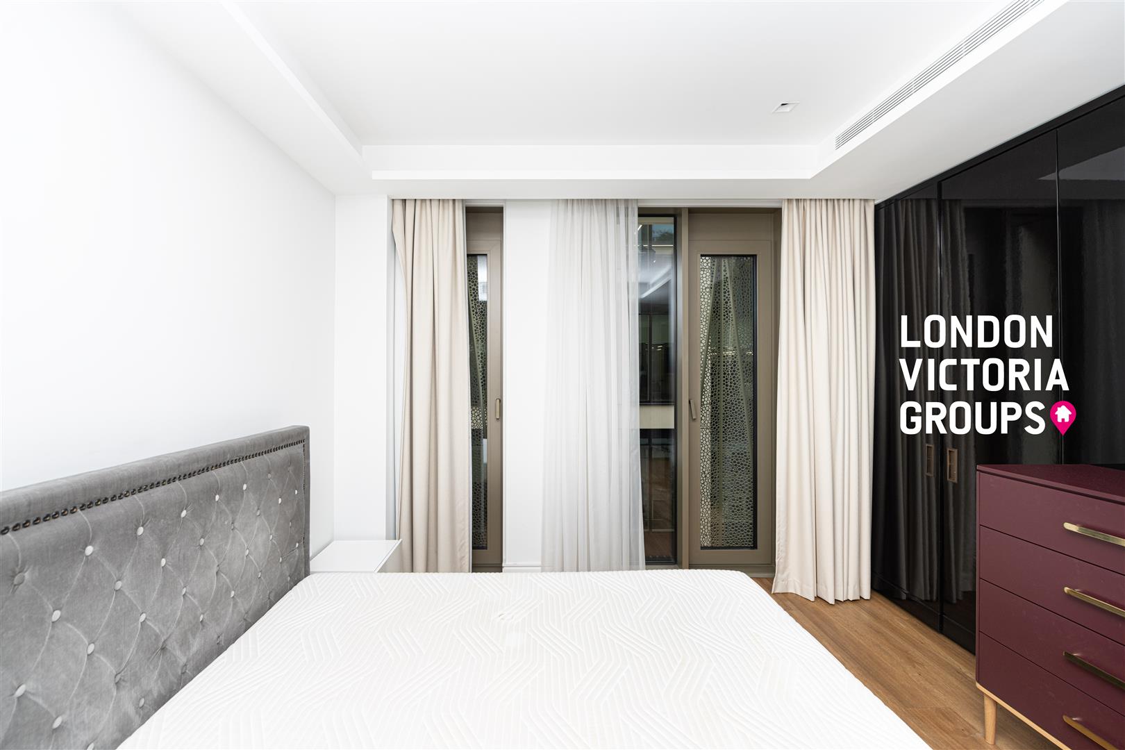 5 Belvedere Road, LONDON